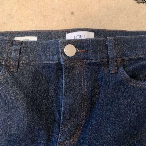 Loft Skinby shimmer stretch jeans. Maybe worn once. Retail 89.50 - Picture 2 of 6